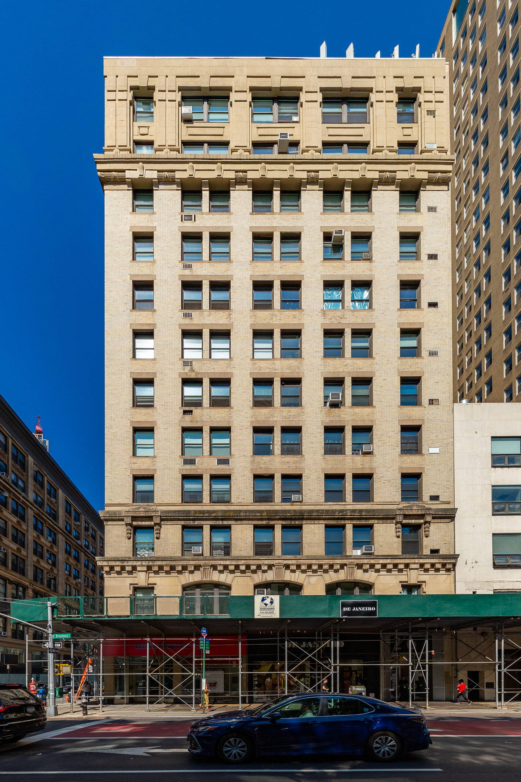 20240905_261Broadway-6664