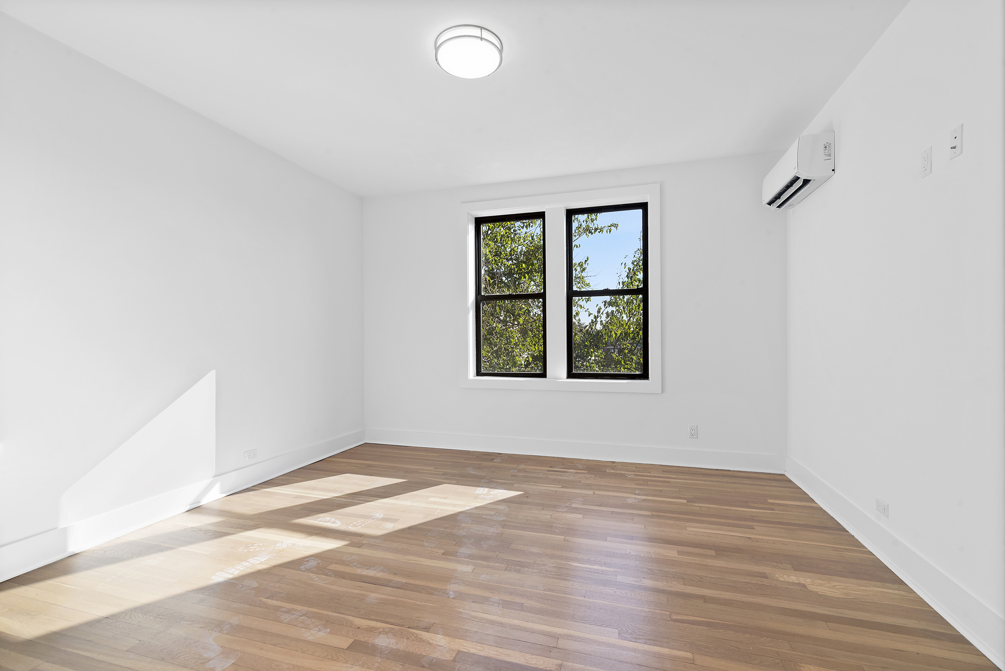 Bedroom 1 - PH2